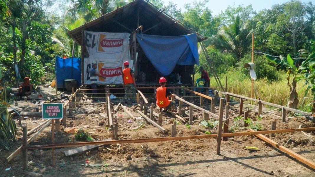 Gotong Royong dalam Proyek RTLH TMMD Ke-129