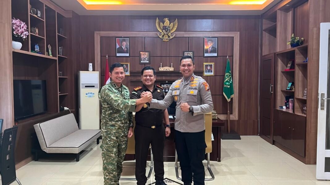 Perkuat Sinergi Forkopimda, Kapolres, Dandim, dan Kajari Kolaka Gelar Pertemuan Strategis