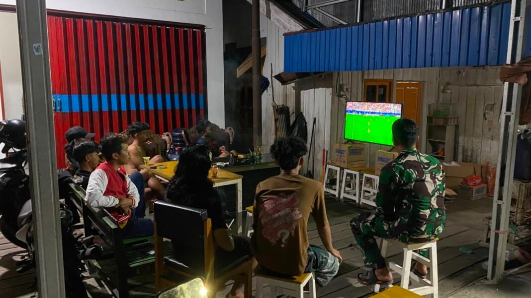 Jaga Kebersamaan, Kodim 1011/Klk Gelar Nobar Perancis vs Spanyol Serentak di Wilayah Koramil