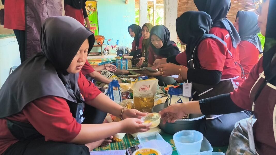 Pemberdayaan Ibu-Ibu Melalui Pelatihan Tata Boga dalam TMMD Ke-129