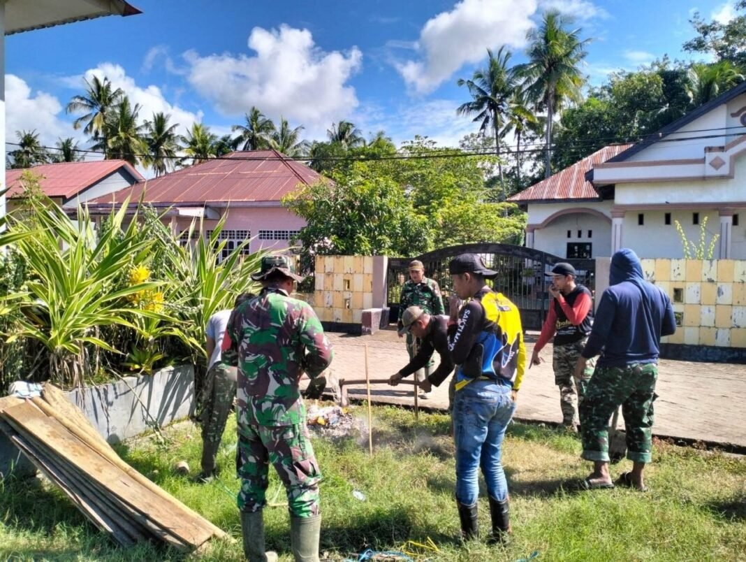 TMMD Ke-129 Kodim 1407/Bone Dorong Pembangunan Jambanisasi di Lapangan Andi Akil