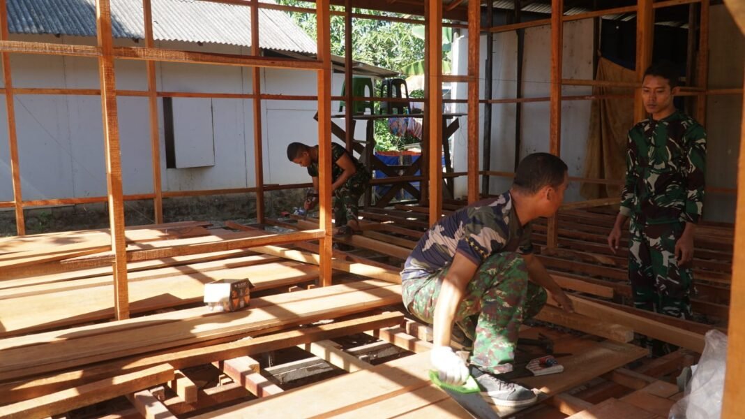 Semangat Gotong Royong Satgas TMMD dan Komunitas dalam Pembangunan RTLH