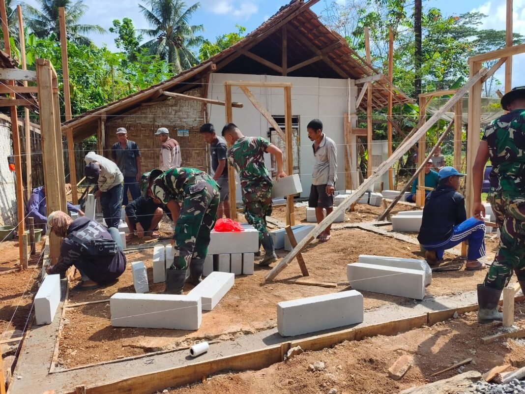 Transformasi Air Mata Menjadi Senyuman: TMMD Bersama Masyarakat Lampung Utara