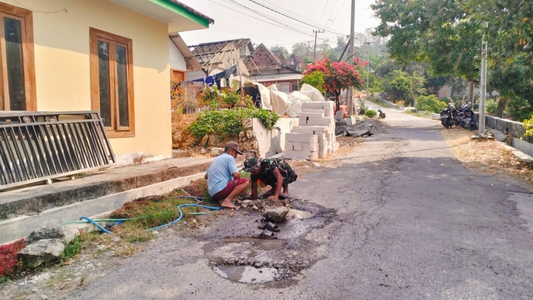 Keberanian TNI dalam Menyelesaikan Masalah Air Bersih di Desa Tlemang