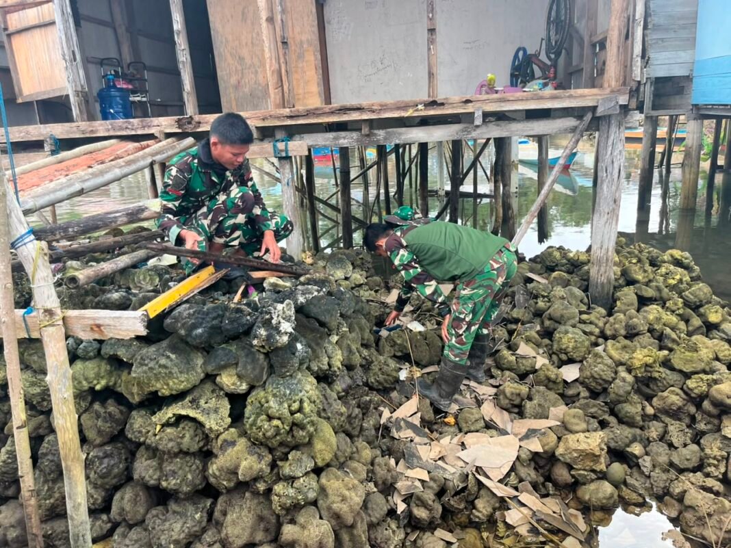 Satgas TMMD Awali Renovasi Rumah Ibu Salawiyah