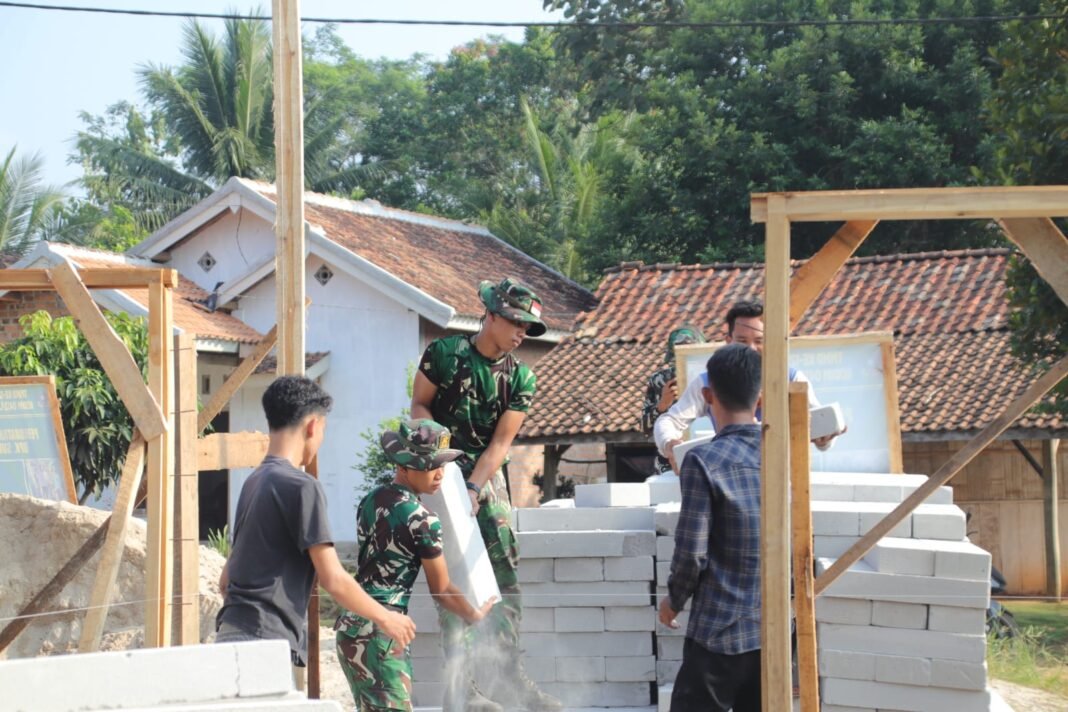 Mantapkan Pembangunan Rumah Layak Huni Melalui Program TMMD di Lampung Utara