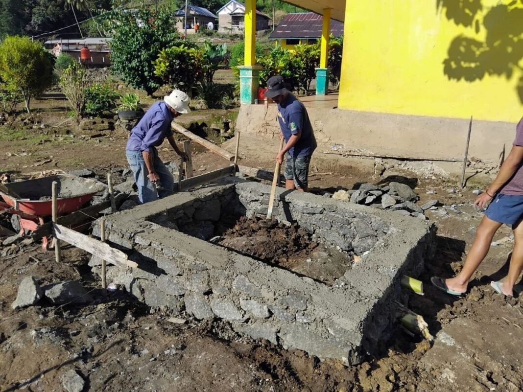 Satgas TMMD Ke-129 Terus Tingkatkan Pembangunan Jambanisasi di Desa Langi