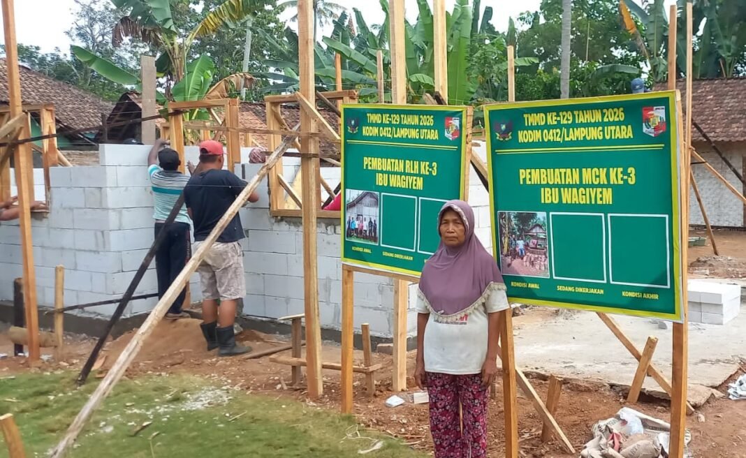 Peran Satgas TMMD Ke-129 Kodim 0412/LU dalam Membangun Rumah Ibu Wagiem untuk Lansia