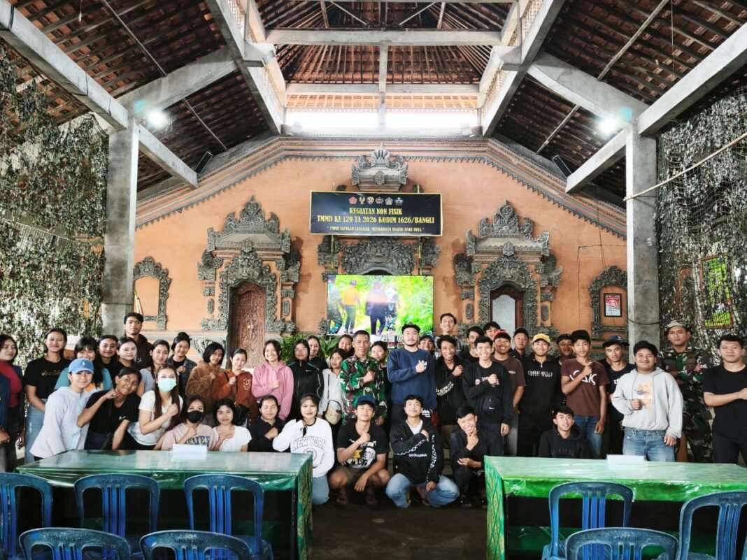 TMMD Ke-129 Kodim 1626/Bangli Tanamkan Wawasan Kebangsaan dan Bela Negara kepada Generasi Muda Desa Sekardadi