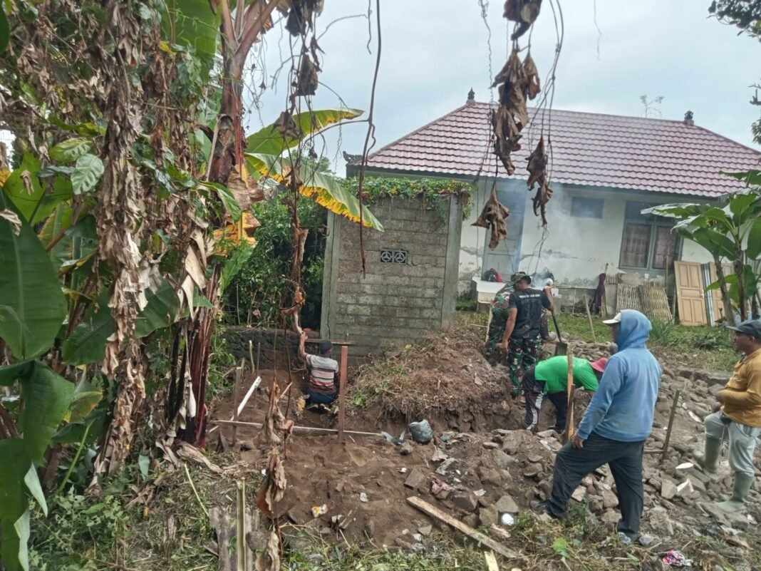 Proyek MCK Desa Sekardadi: TNI Bekerjasama dengan Warga