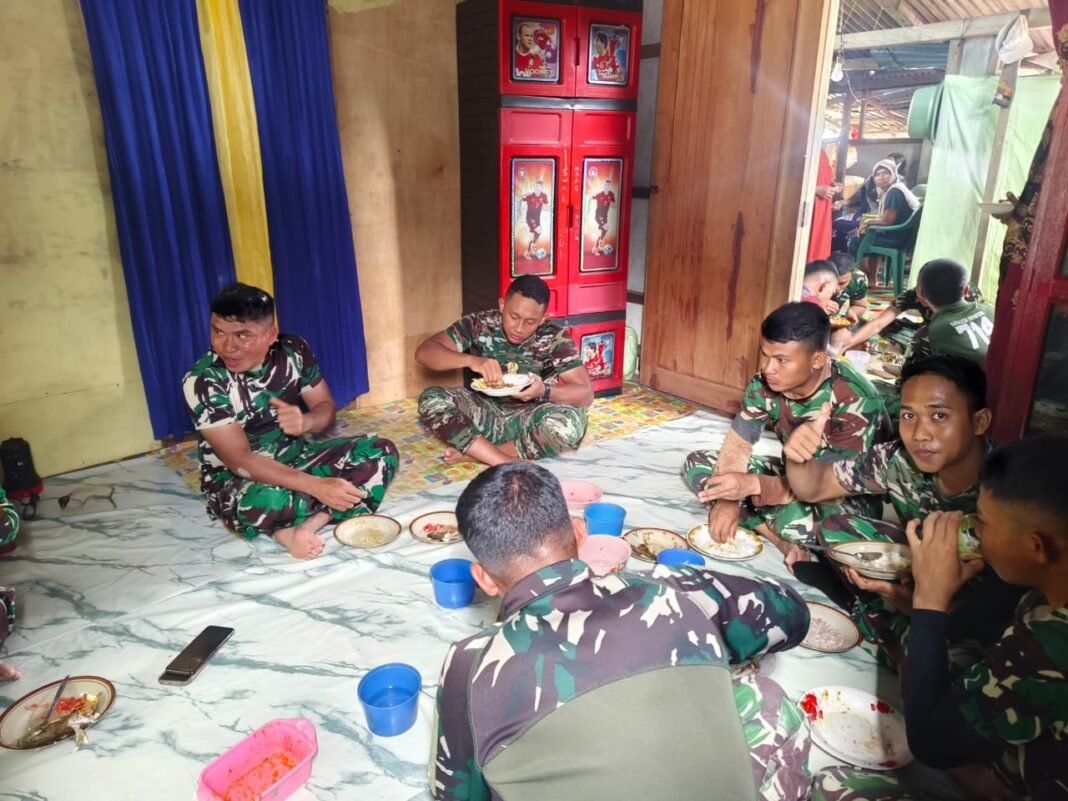 Hidangan Sederhana dari Warga Jadi Penyemangat Satgas TMMD Bangun Desa Polewali