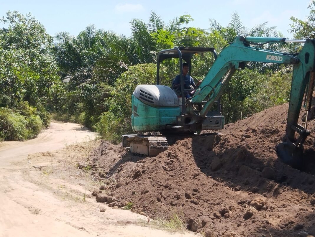 Pembangunan Infrastruktur Jalan oleh TNI untuk Meningkatkan Akses di Riau Silip