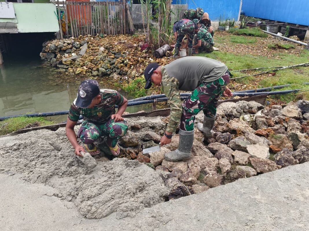 Dan SSK TMMD Ke-129 Turun Langsung Pimpin Pengecoran Rabat Beton di Desa Polewali