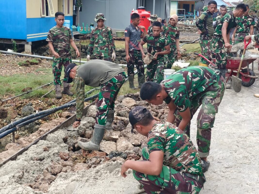 Letda Inf Umar Yusuf Tampilkan Kepemimpinan di TMMD Ke-129