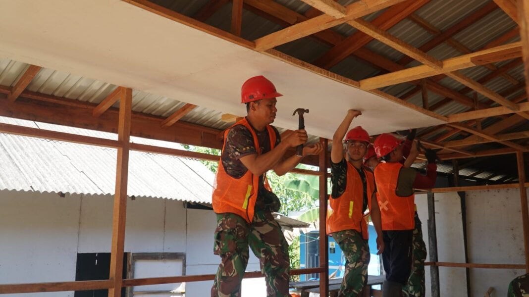 Proyek Renovasi RTLH Bapak Walianto: Pemasangan Plafon Sebagai Kunci Penyelesaian