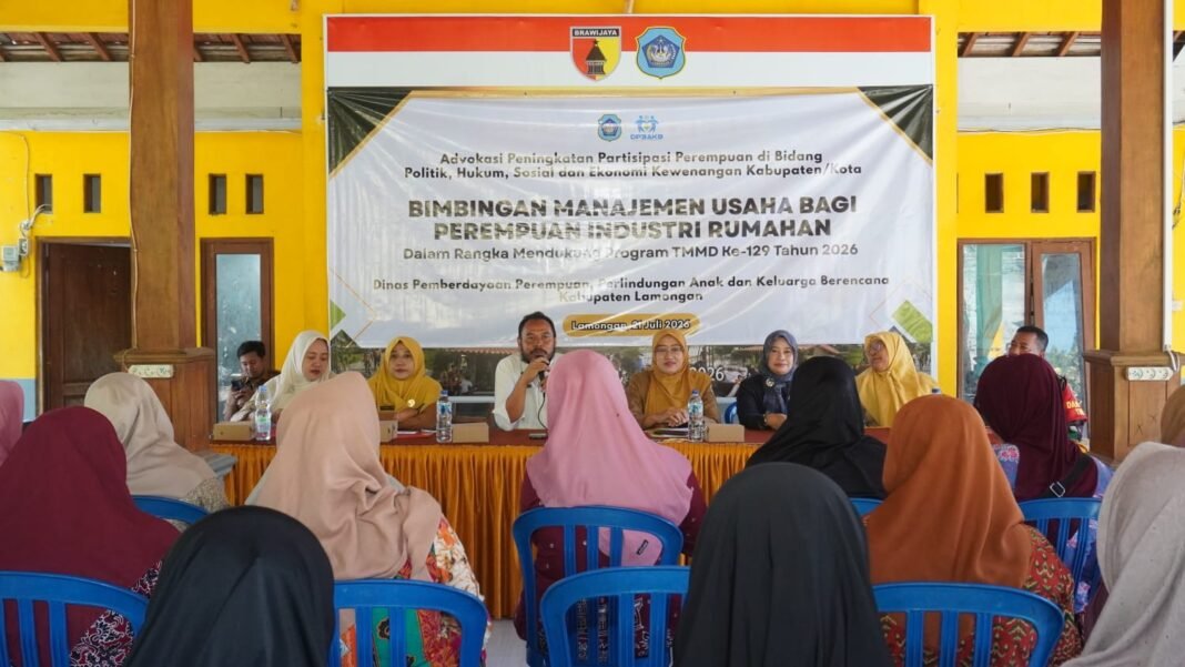 Pemberdayaan Perempuan Tlemang melalui Pelatihan Manajemen Usaha oleh Satgas TMMD Ke-129