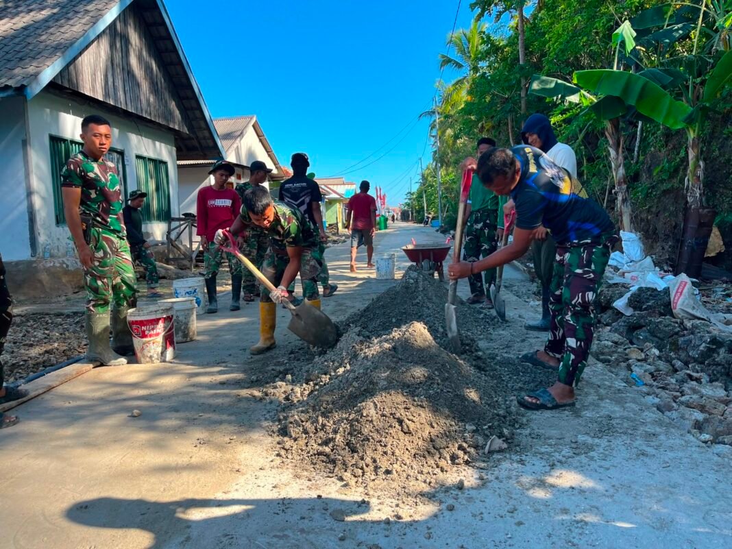 Tahap Finishing Pekerjaan Rabat Jalan Beton di Morowali