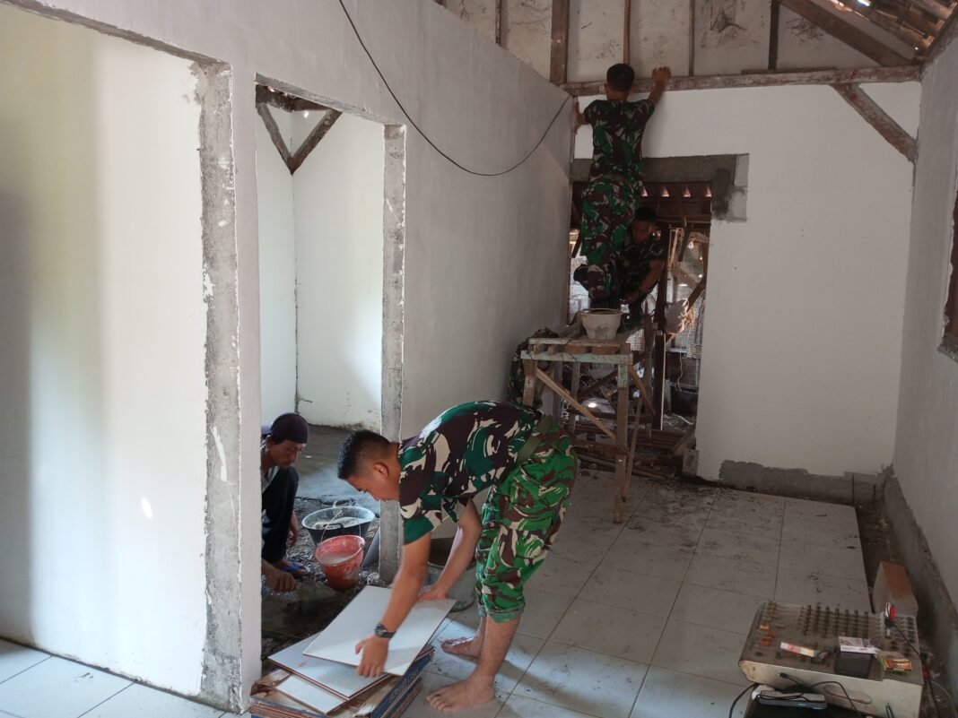 Satgas TMMD Kodim 0813/Bojonegoro Percepat Proyek RTLH Ibu Tini