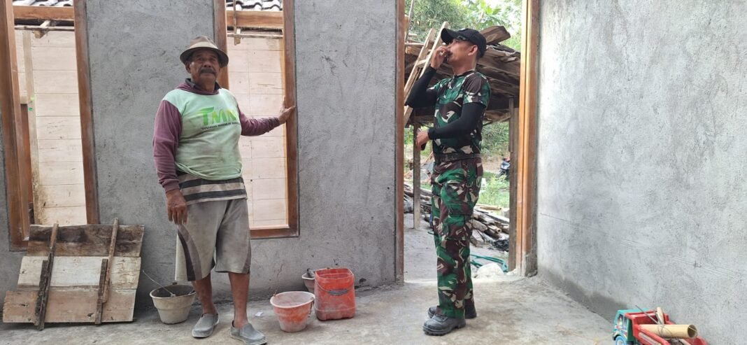 Merasakan Kehangatan di Dusun Bakon: Dari Balik Jemari Satgas TMMD ke 129 kodim 0812 Lamongan, Harapan Rumah Layak Huni Kian Nyata