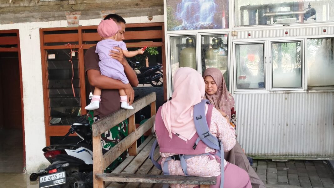 Kehangatan di TMMD ke-129: Sinergi Antara TNI dan Anak-Anak Ambil Bagian
