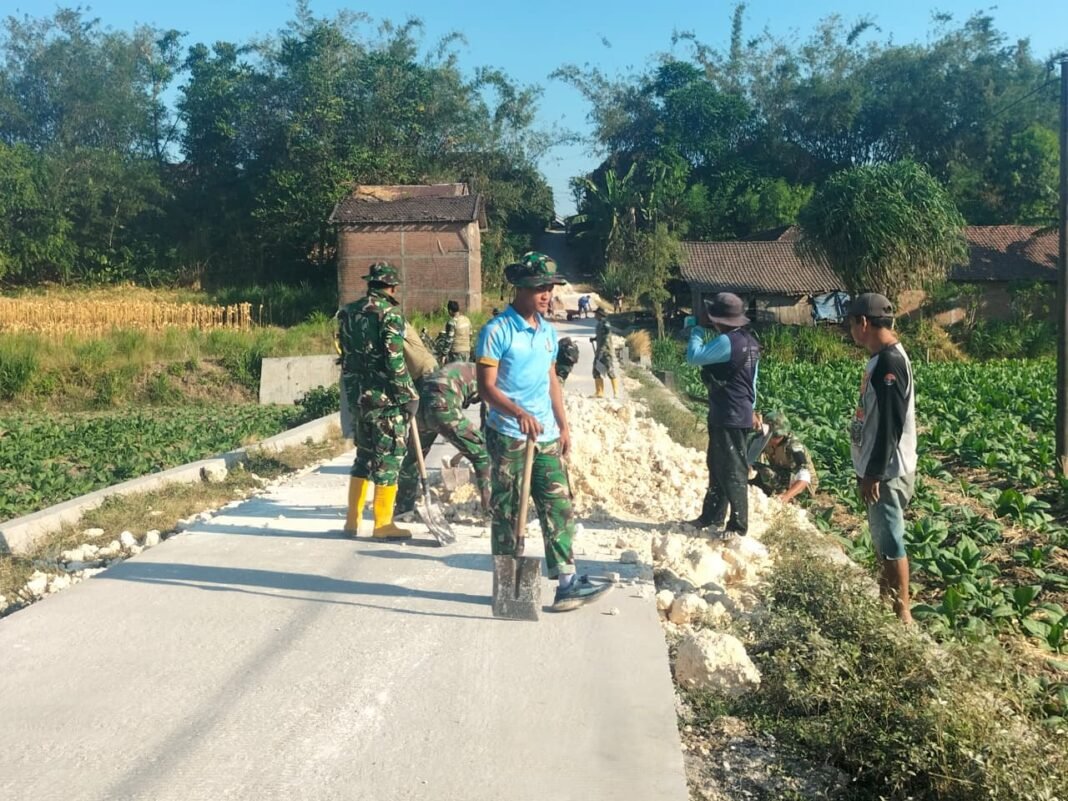 Proyek Penimbunan Jalan, Satgas TMMD Kodim 0813/Bojonegoro Berkomitmen untuk Kualitas Terbaik