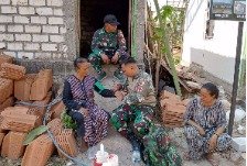 Harmonisasi TNI dan Masyarakat: Kegiatan Kesehatan di TMMD 129 Bojonegoro