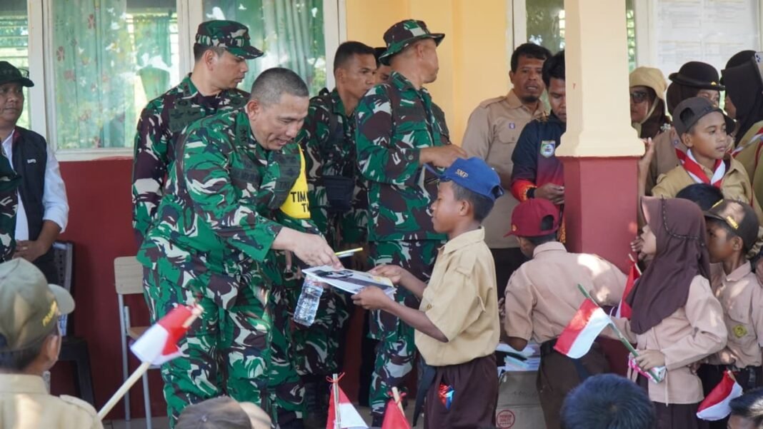 Wairjenad Kunjungi Proyek Rehabilitasi Ruang OSIS dan Berinteraksi dengan Siswa di Umbele