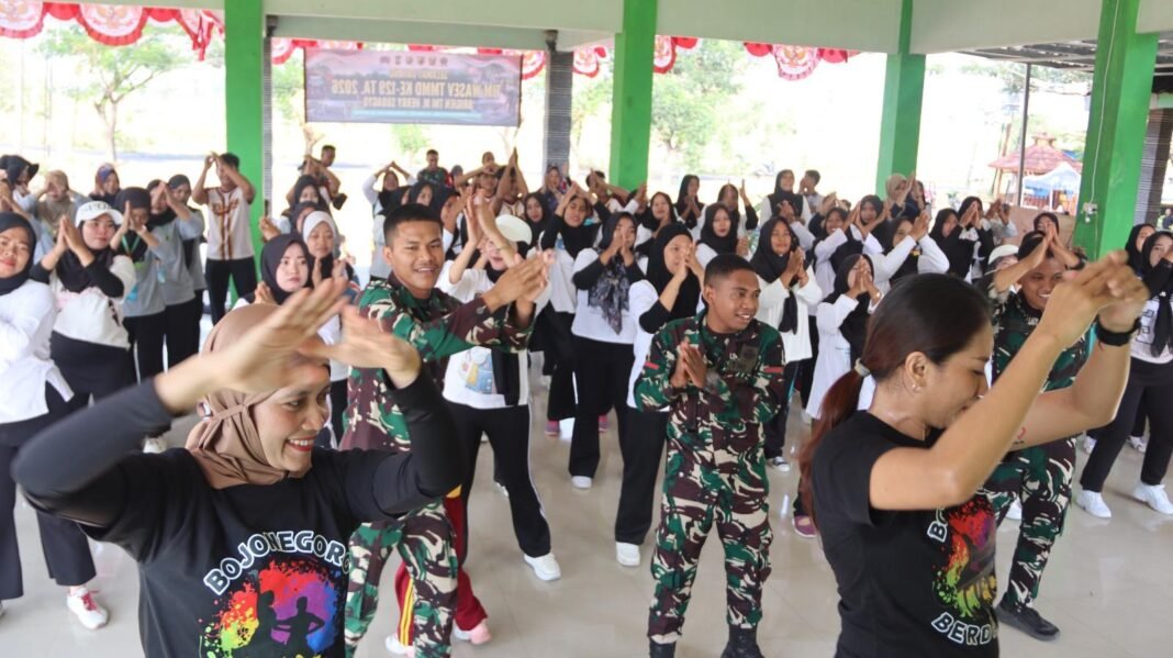 TMMD 129 Bojonegoro: TNI dan Warga Kesongo Menyatu dalam Irama Line Dance