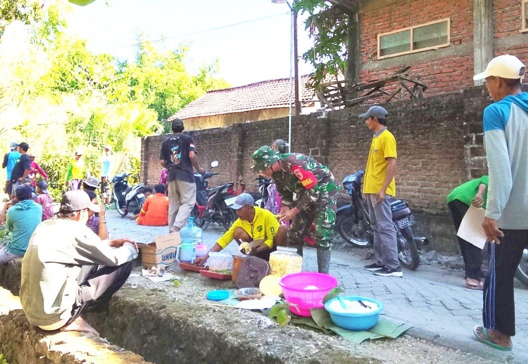 Harmoni antara Satgas TMMD dan Masyarakat Kesongo