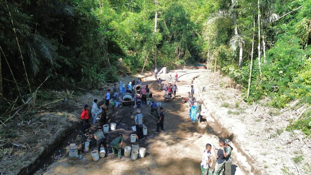 Infrastruktur Rabat Beton TMMD Ke-129 Dinilai Penting untuk Perekonomian Desa Sekardadi