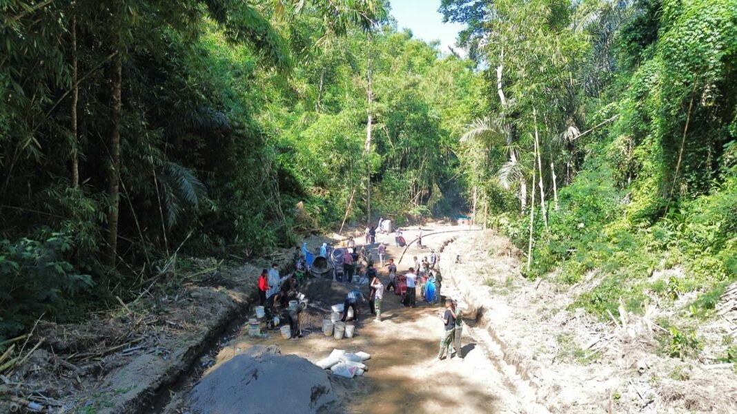 Komitmen Satgas TMMD Ke-129 Kodim 1626/Bangli terhadap Kualitas Proyek Rabat Beton