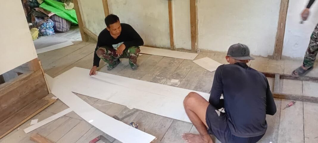 Kolaborasi TNI dan Masyarakat dalam Pembangunan RTLH di Pala Pintas