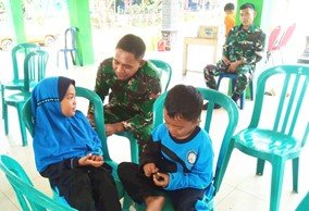 Kedekatan TNI dan Masyarakat di TMMD 129 Bojonegoro