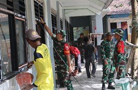 TNI Bersama Masyarakat: Menghadirkan Pendidikan Berkualitas di Desa Kesongo