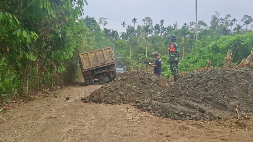 Strategi Distribusi Material dalam Program TMMD Ke-129 di Pidie