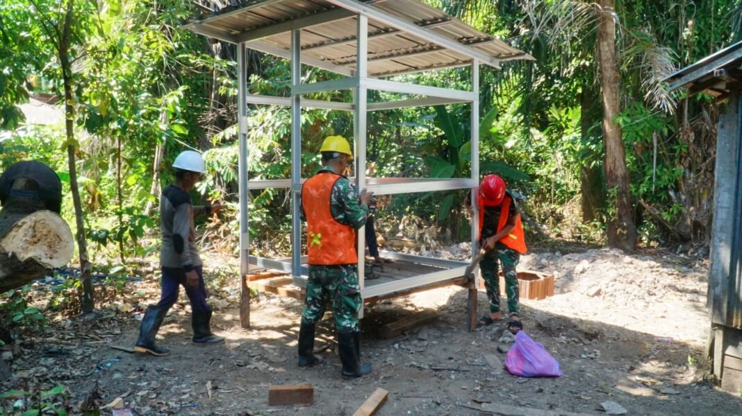 Kemanunggalan TNI dan Rakyat Dalam Proyek Pembangunan MCK