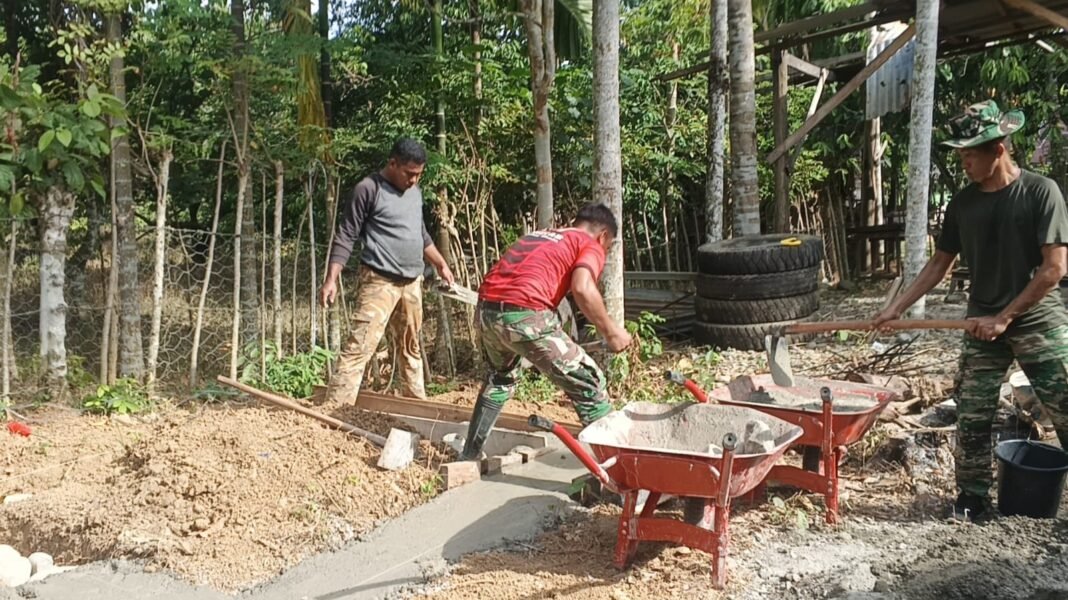 Tangga Keberhasilan Pembangunan MCK TMMD Ke-129 di Pidie