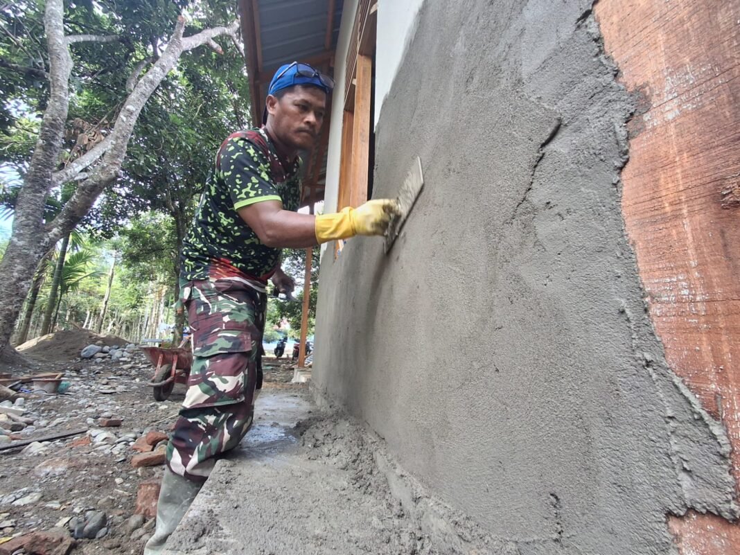 Komitmen Satgas TMMD dalam Mewujudkan RTLH Ibu Rabumah yang Layak Huni