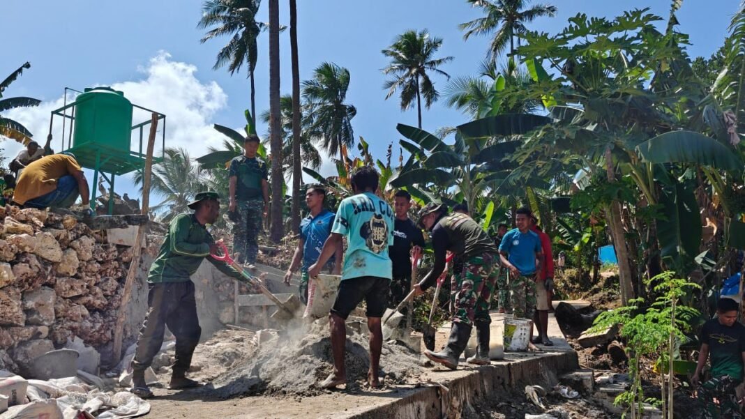 Partisipasi TNI dan Warga dalam Proyek Penyediaan Air Bersih di Polewali