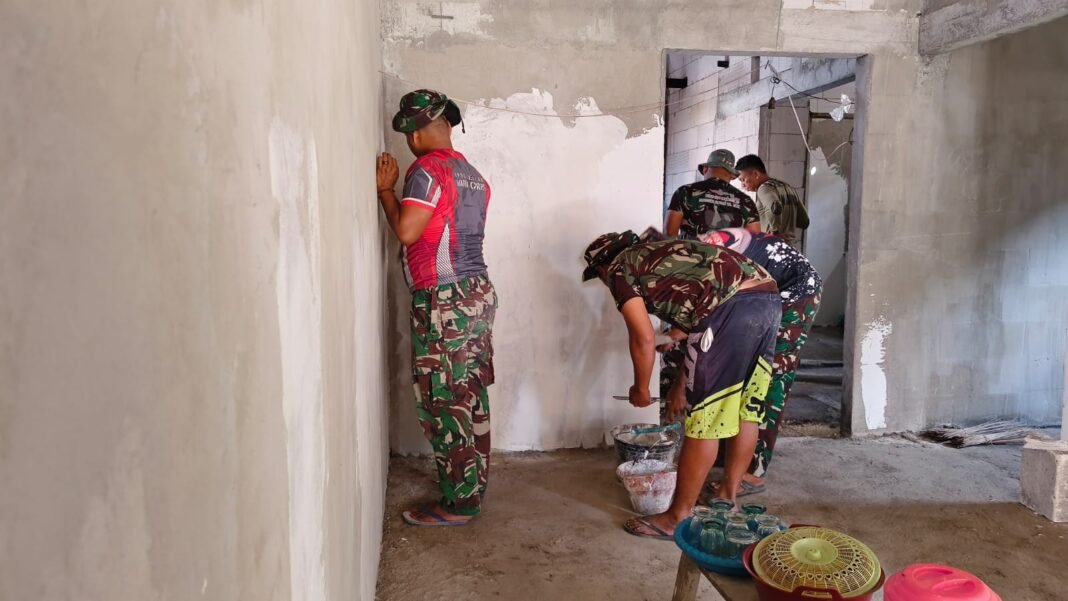 Renovasi Rumah Ibu Siswati: Sinergi TNI dan Masyarakat dalam Program TMMD ke-129