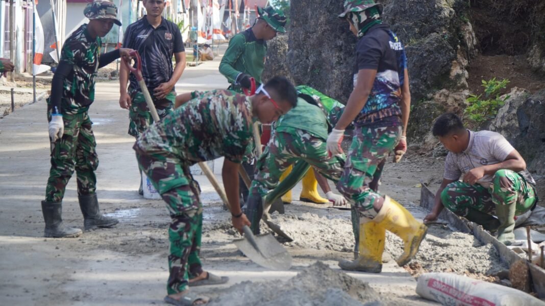 Kemanunggalan TNI dan Masyarakat di TMMD Ke-129