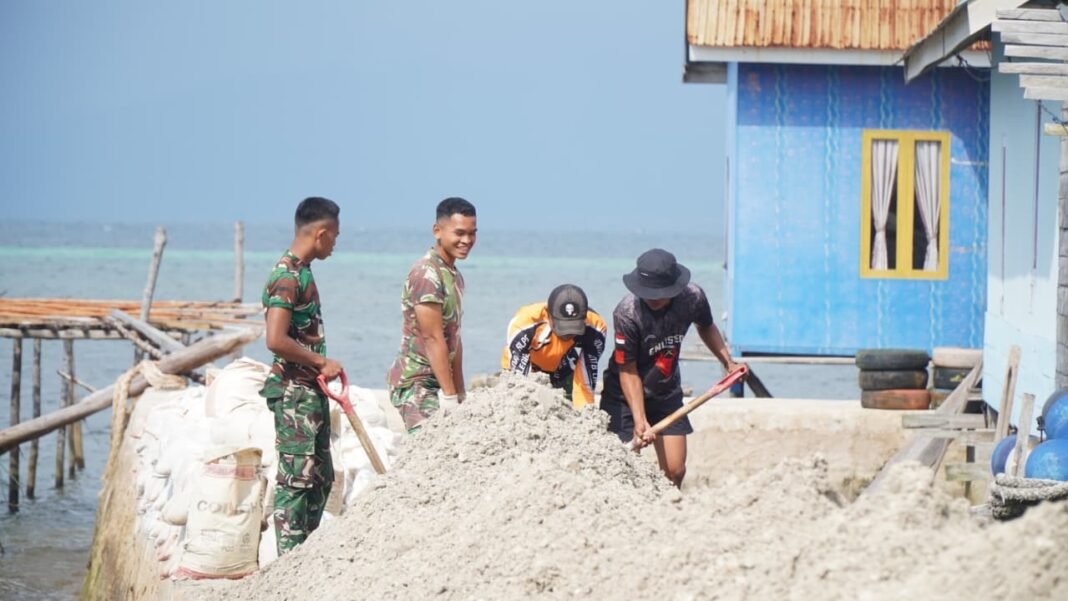 Gotong Royong dalam Pembangunan Jalan Desa Polewali