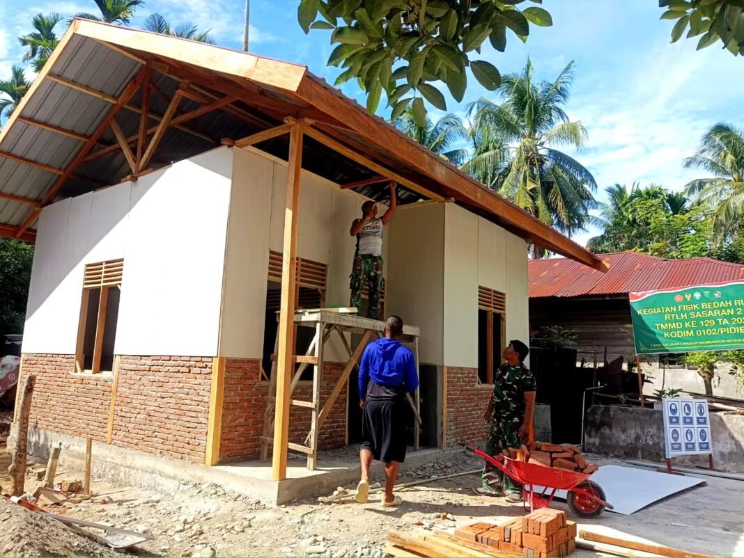 Berkat TMMD, Rumah Layak Mulyana Kian Dekat