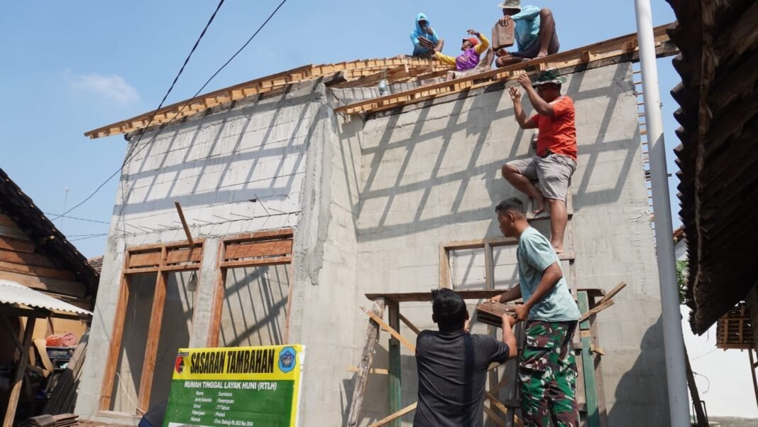 Pelaksanaan TMMD 129: Pembangunan Rumah di Lamongan Menggugah Harapan