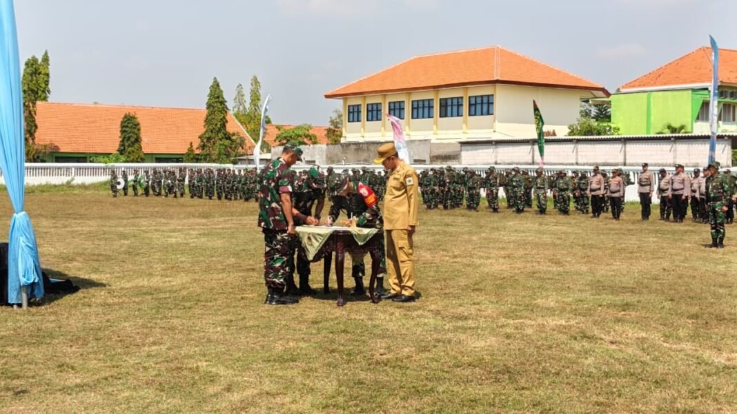 TMMD 129 Ditutup dengan Penandatanganan Naskah oleh Dansatgas dan Bupati