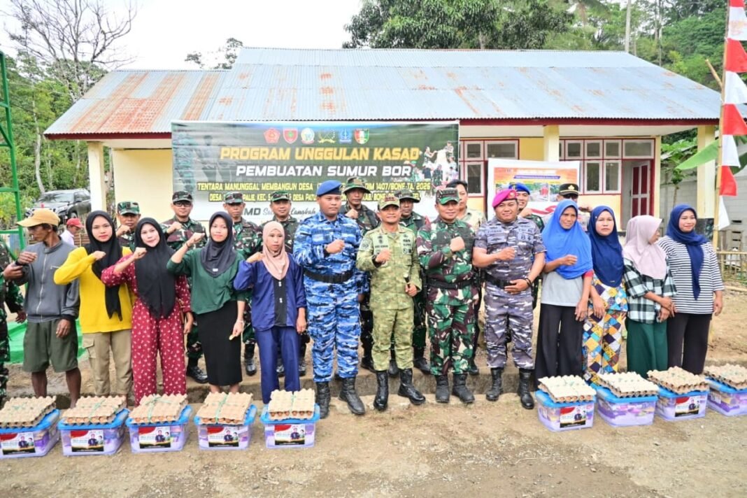 Bakti Sosial Kodim 1407/Bone dalam Penutupan TMMD Ke-129
