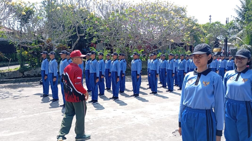 Pgs Pasiops Kodim Klungkung Tegaskan Bangun Pondasi, Calon Paskibraka Digembleng Penguatan Fisik, Mental dan Dasar PBB