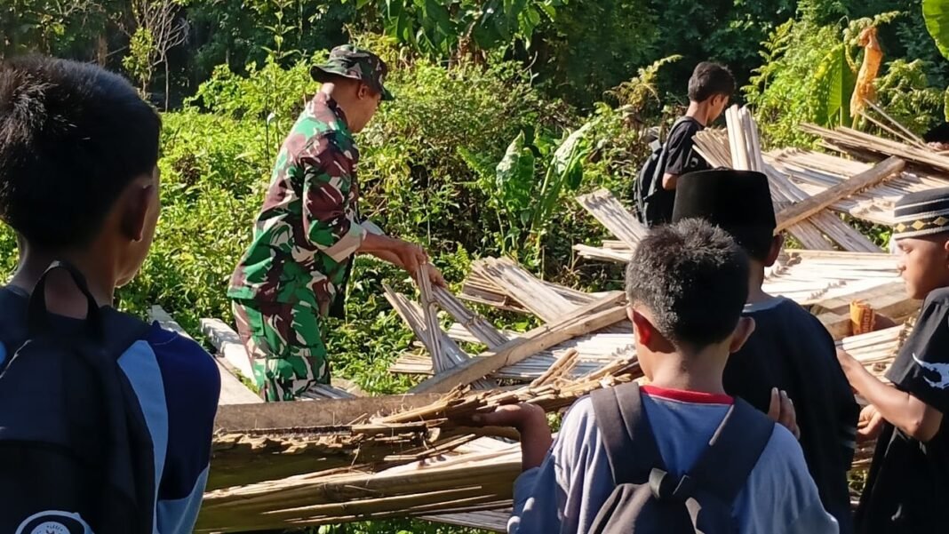 Warga dan Pelajar di Igobula Sukses Gelar Karya Bakti