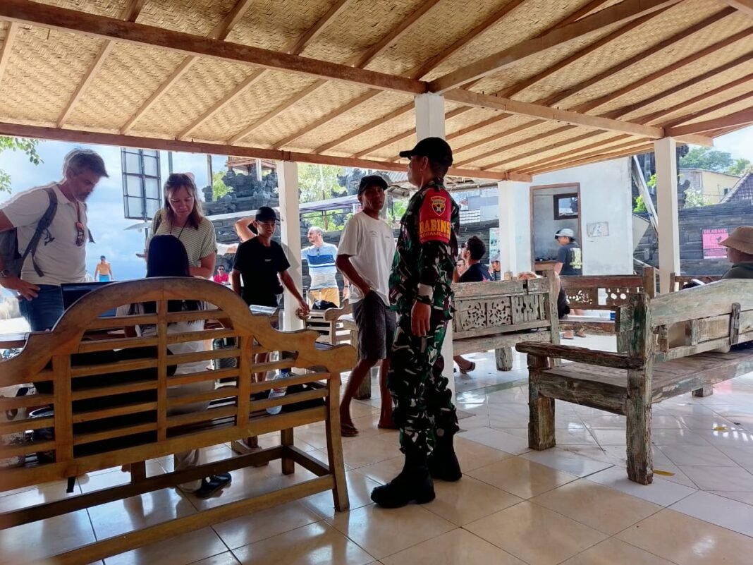 Pelabuhan Mushroom: Fokus Babinsa Lembongan dalam Menjaga Keamanan