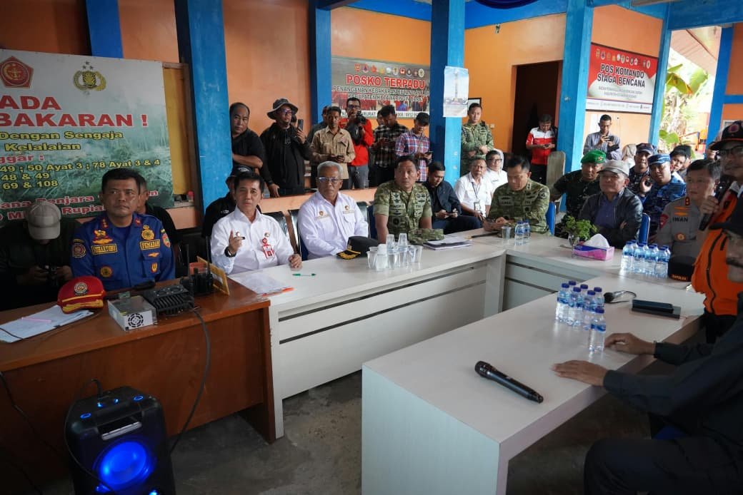 Perkuat Mitigasi Bencana, Danrem 102/Pjg Dampingi Gubernur Pantau Titik Api di Kotawaringin Barat